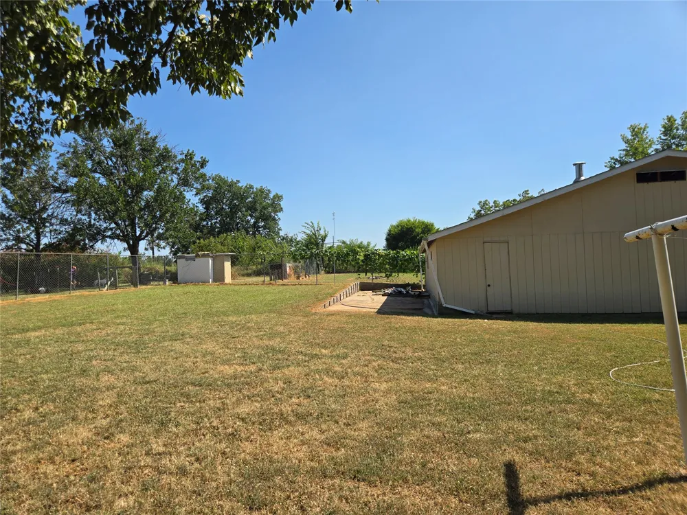 1407 S Cedar Street Bristow, OK 74010