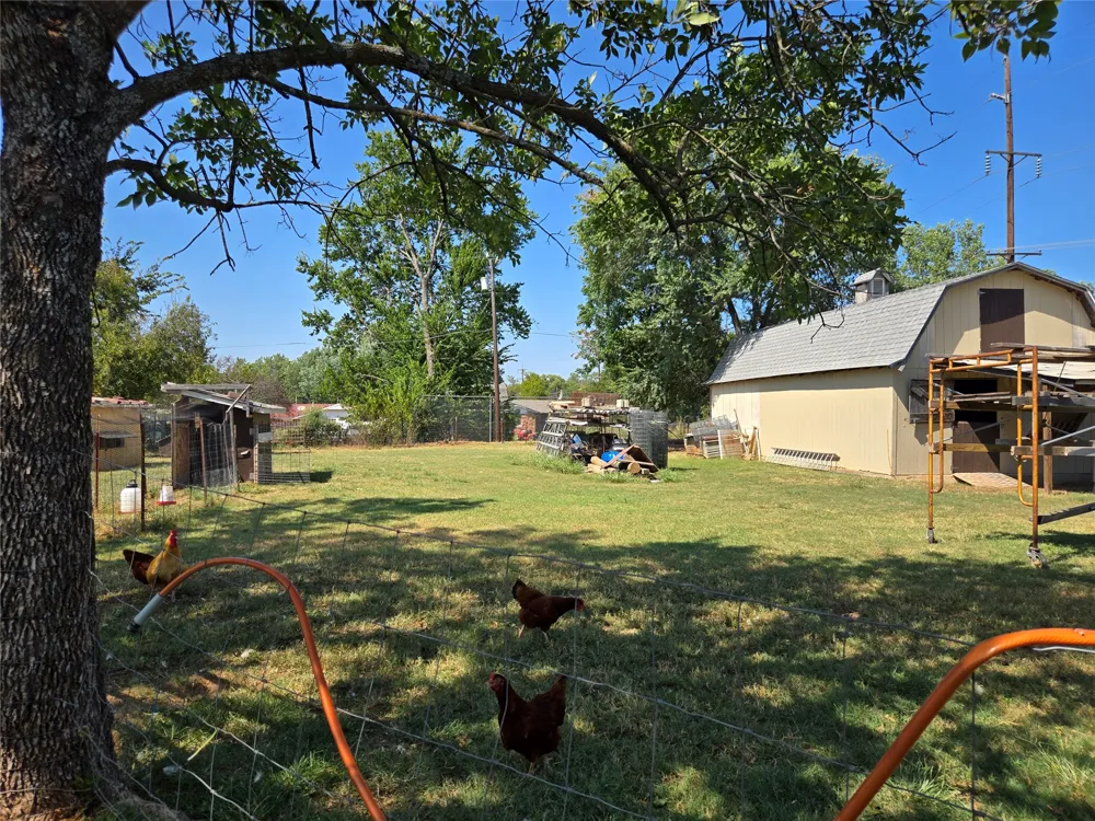 1407 S Cedar Street Bristow, OK 74010