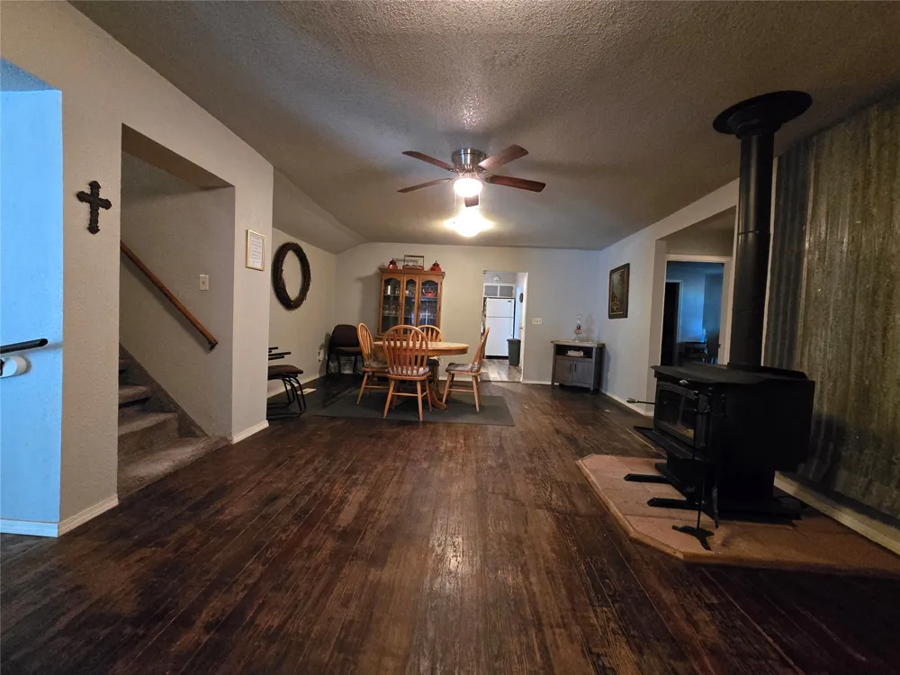 1407 S Cedar Street Bristow, OK 74010