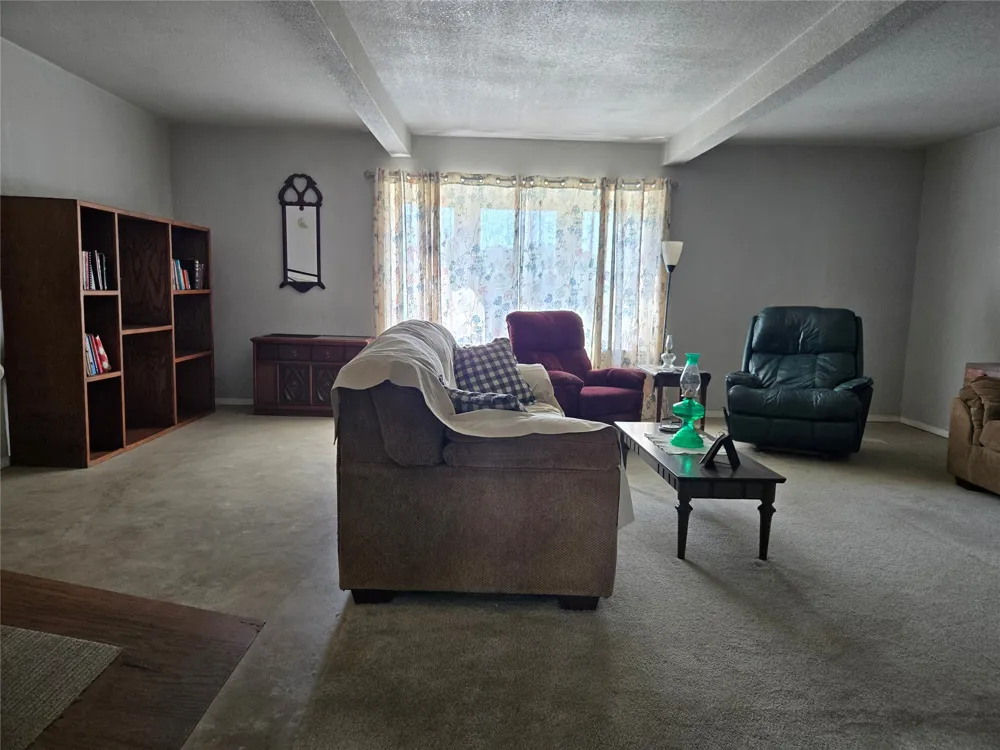 1407 S Cedar Street Bristow, OK 74010