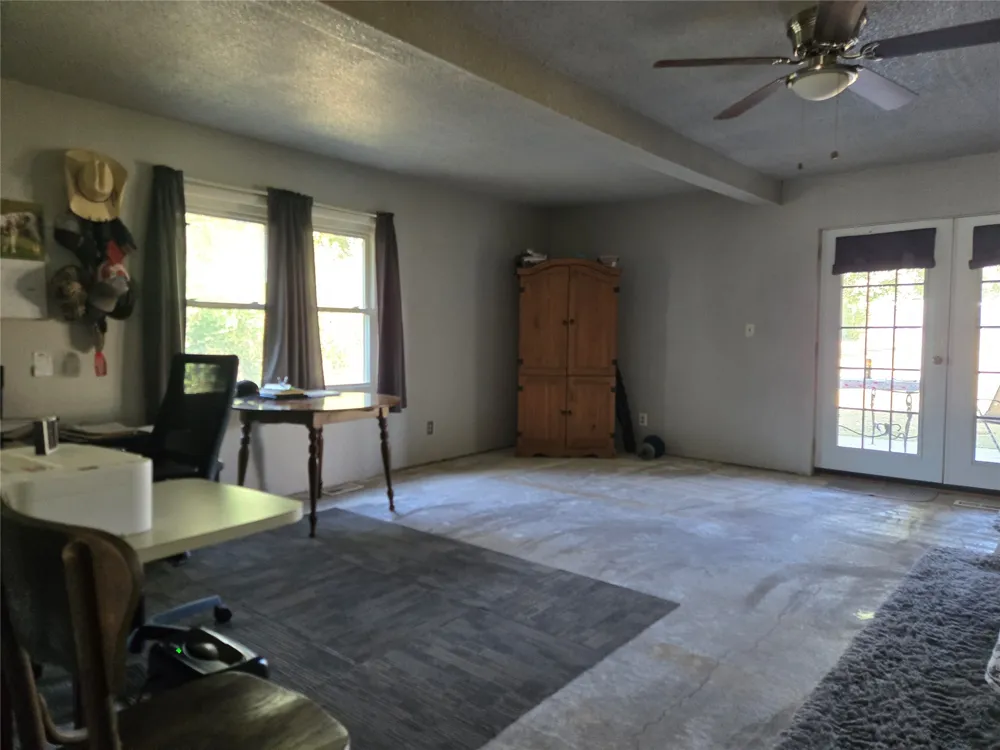 1407 S Cedar Street Bristow, OK 74010