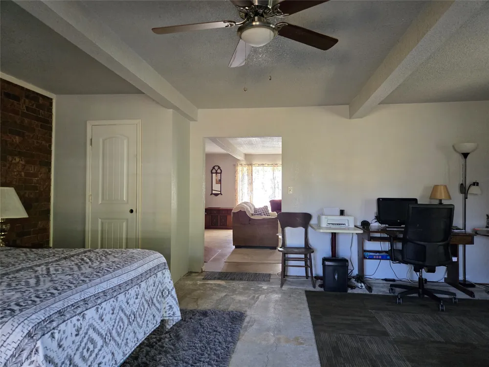 1407 S Cedar Street Bristow, OK 74010