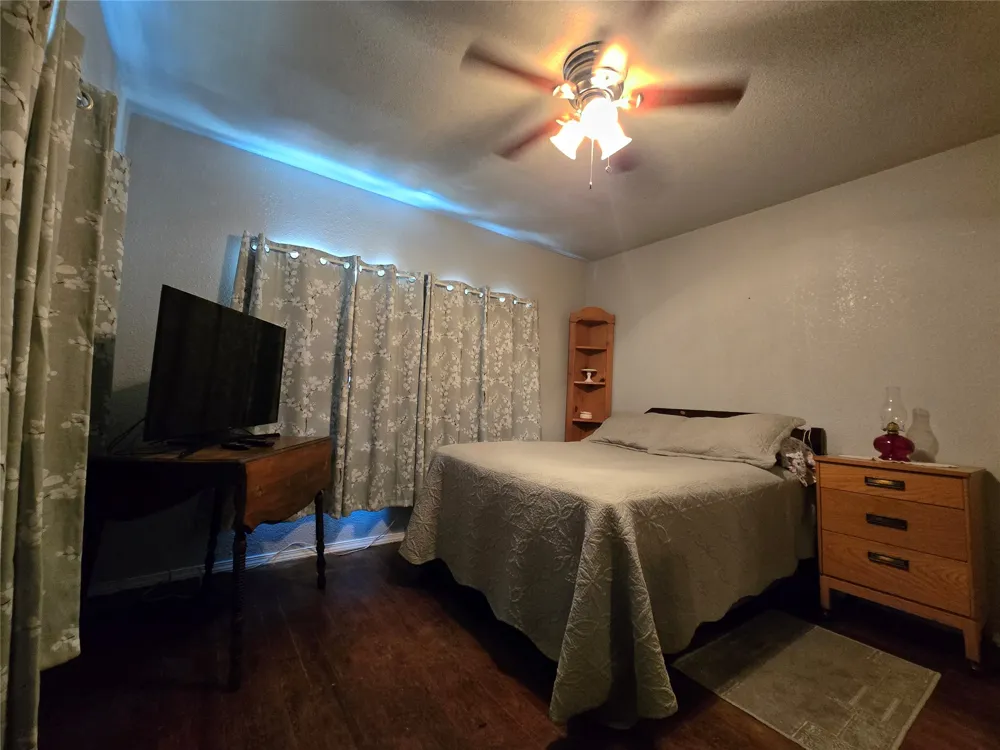 1407 S Cedar Street Bristow, OK 74010