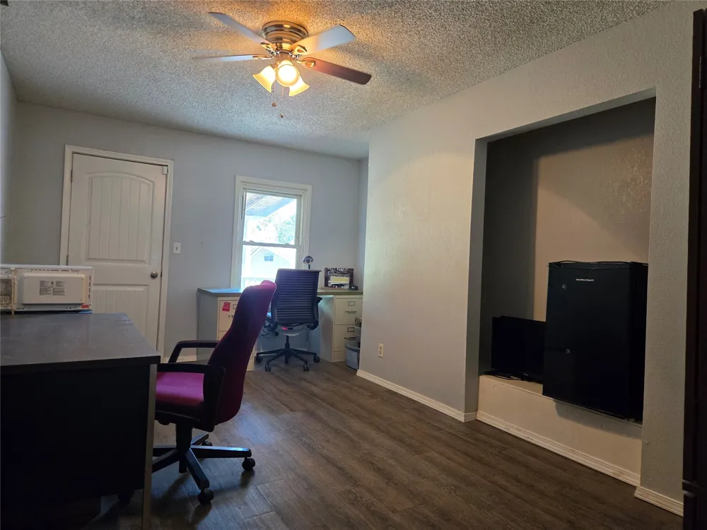 1407 S Cedar Street Bristow, OK 74010