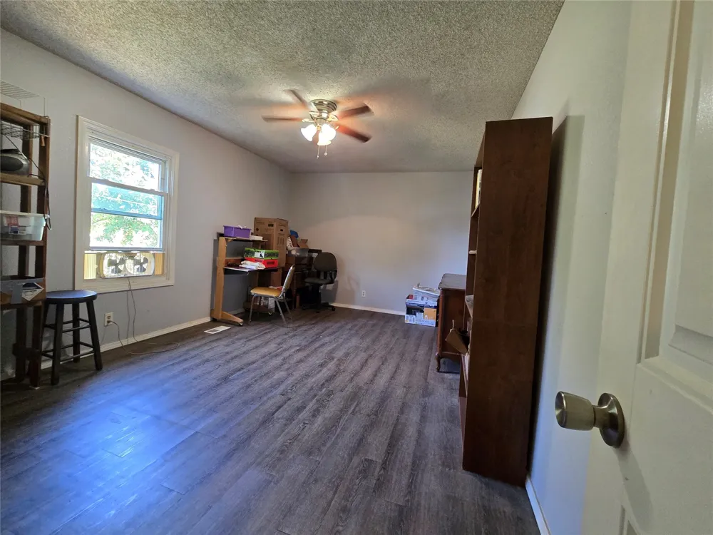 1407 S Cedar Street Bristow, OK 74010