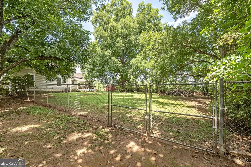 1366 Highway 36 E Milner, GA 30257