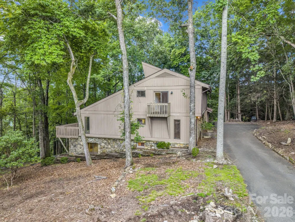 10 Chestnut Ridge Road Mills River, NC 28759