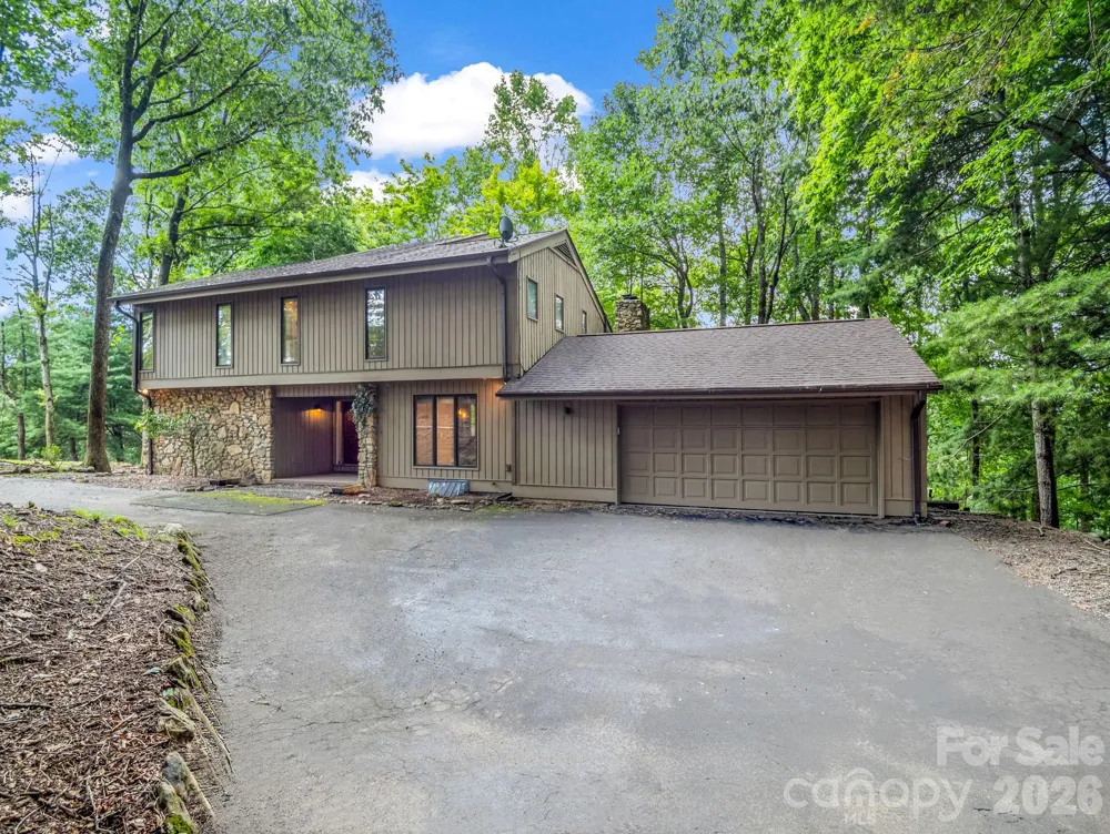 10 Chestnut Ridge Road Mills River, NC 28759