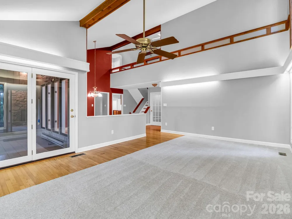 10 Chestnut Ridge Road Mills River, NC 28759