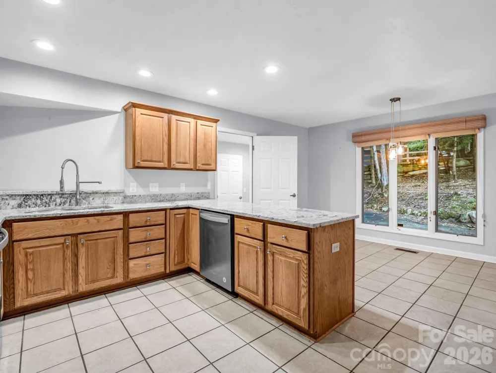 10 Chestnut Ridge Road Mills River, NC 28759