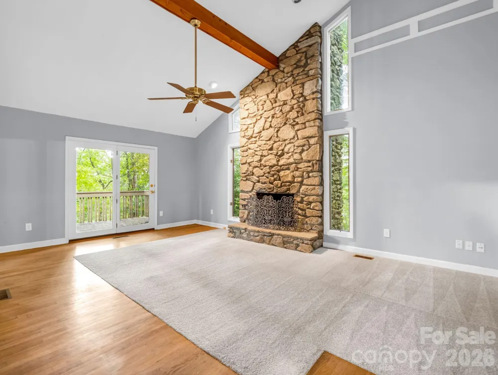 10 Chestnut Ridge Road Mills River, NC 28759