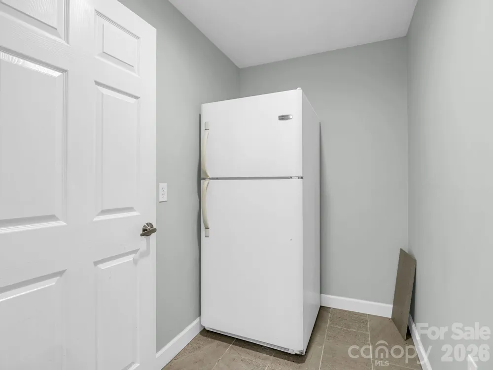 10 Chestnut Ridge Road Mills River, NC 28759
