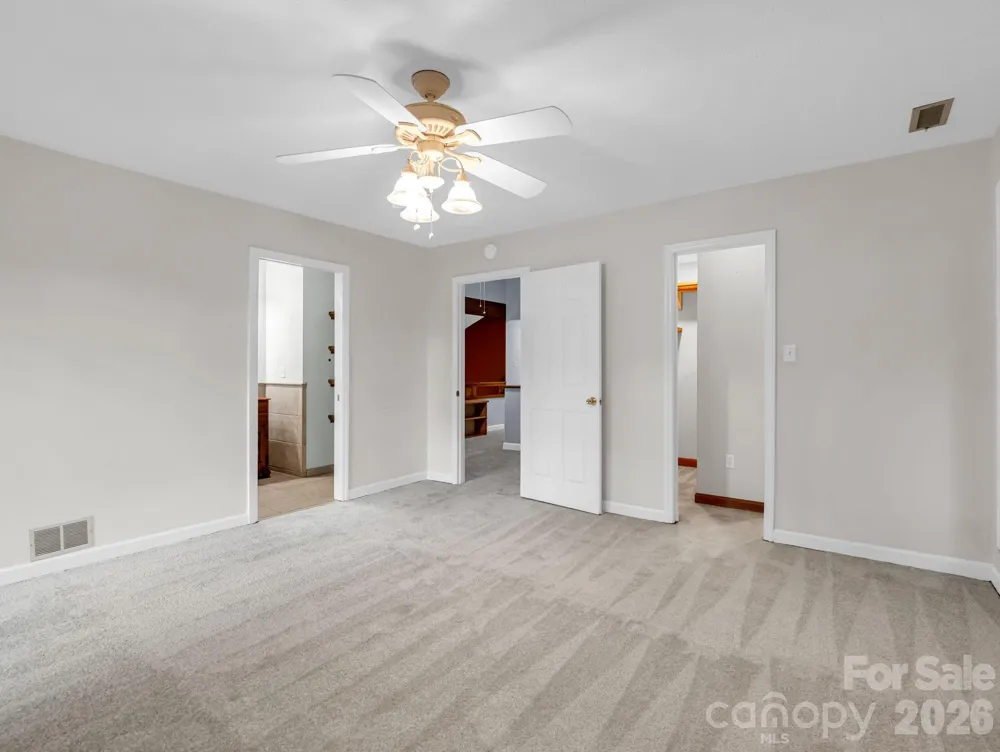 10 Chestnut Ridge Road Mills River, NC 28759