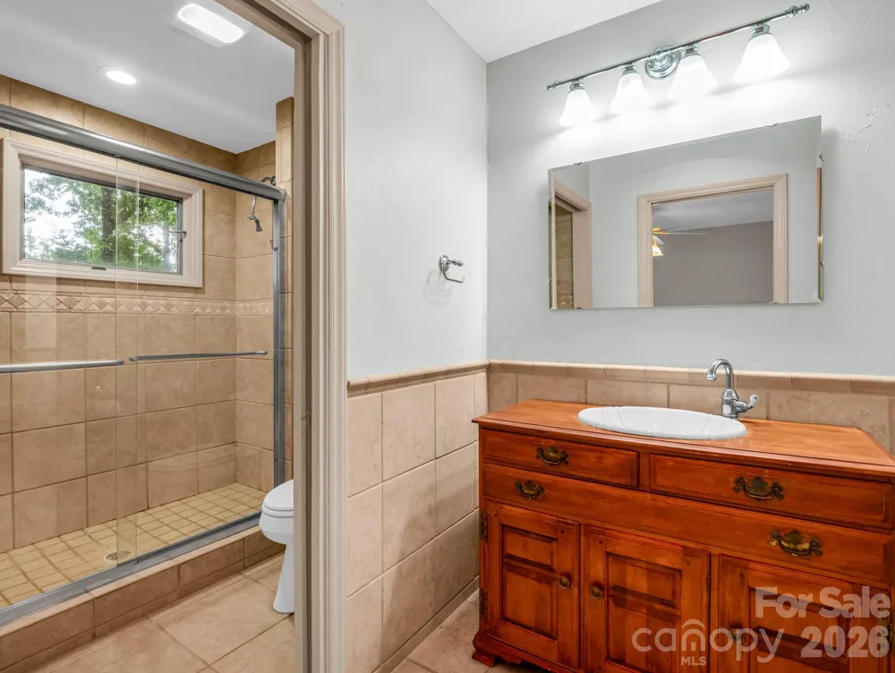 10 Chestnut Ridge Road Mills River, NC 28759
