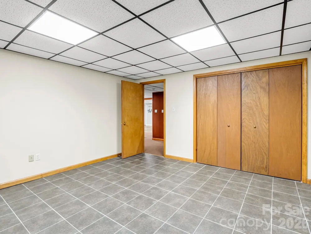 10 Chestnut Ridge Road Mills River, NC 28759