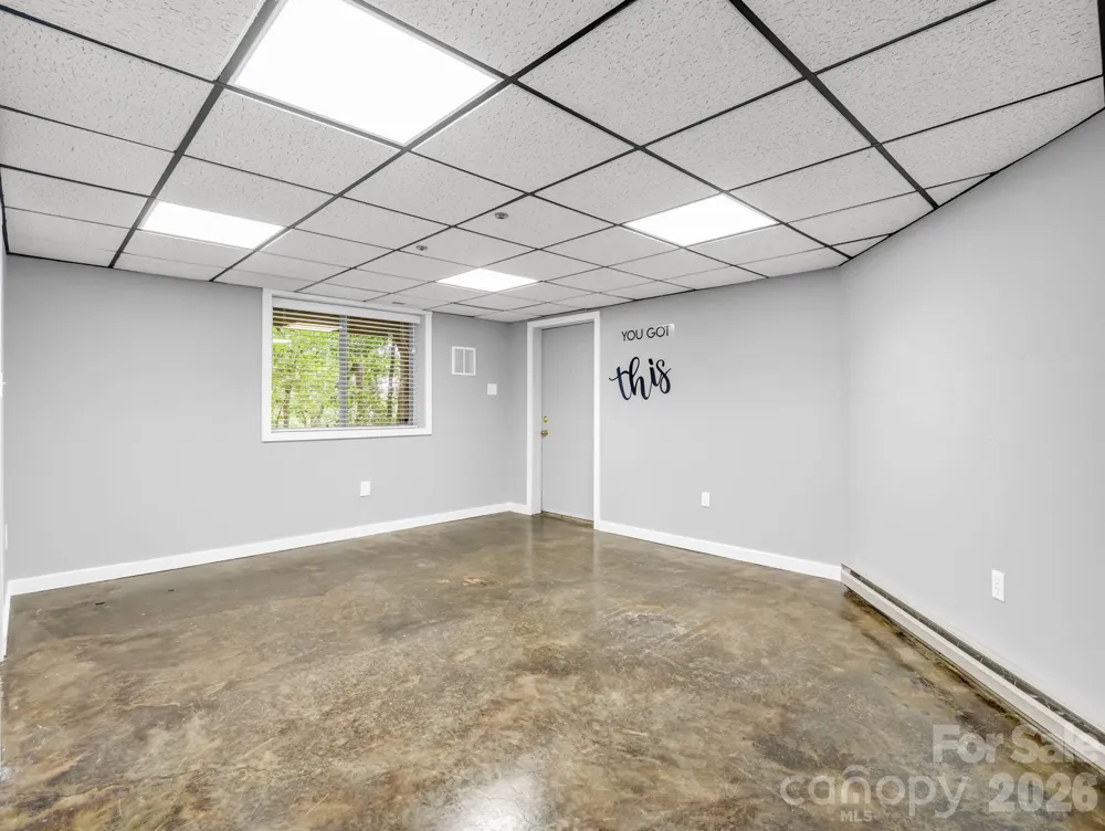 10 Chestnut Ridge Road Mills River, NC 28759