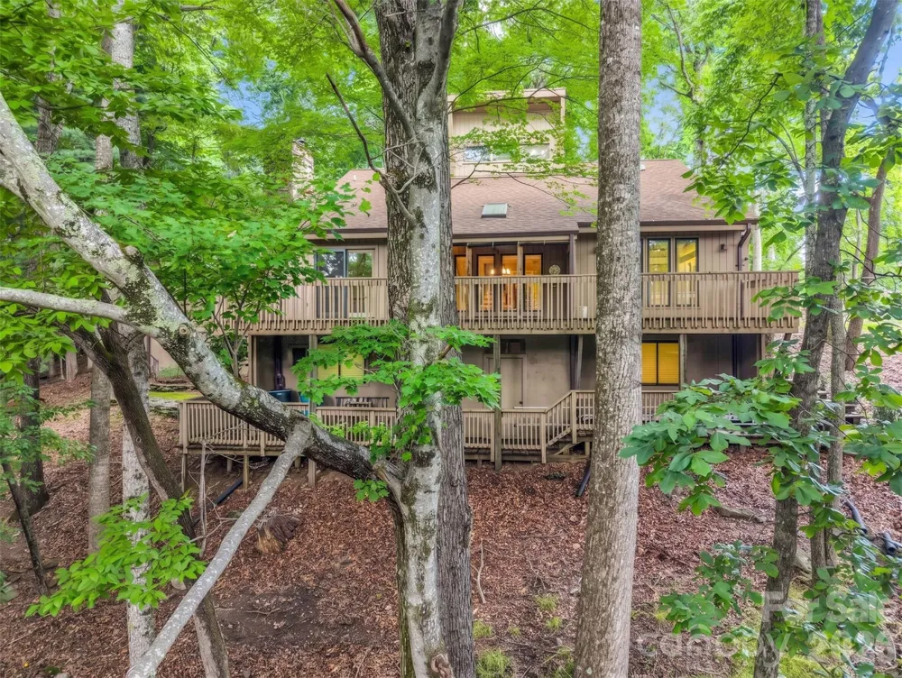 10 Chestnut Ridge Road Mills River, NC 28759