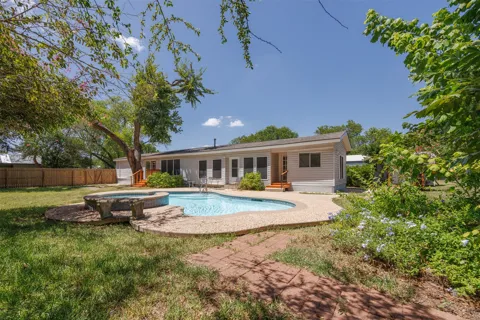109 S Cedar Street