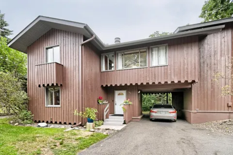 1540 S Timber Ridge