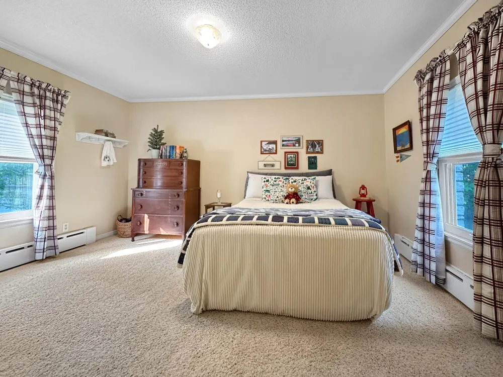 251 W Lake Street Excelsior, MN 55331