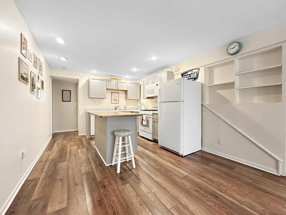 251 W Lake Street Excelsior, MN 55331