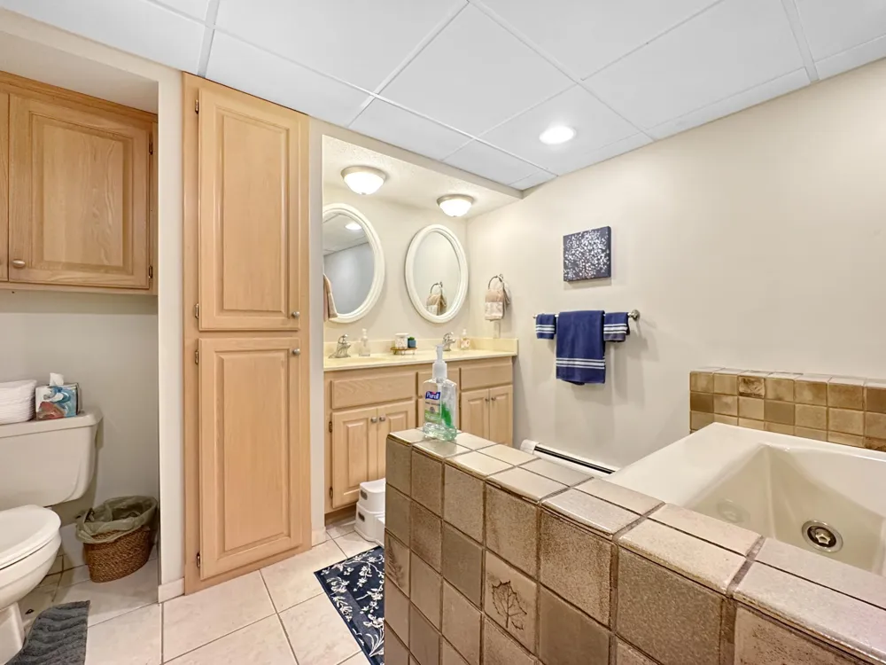 251 W Lake Street Excelsior, MN 55331