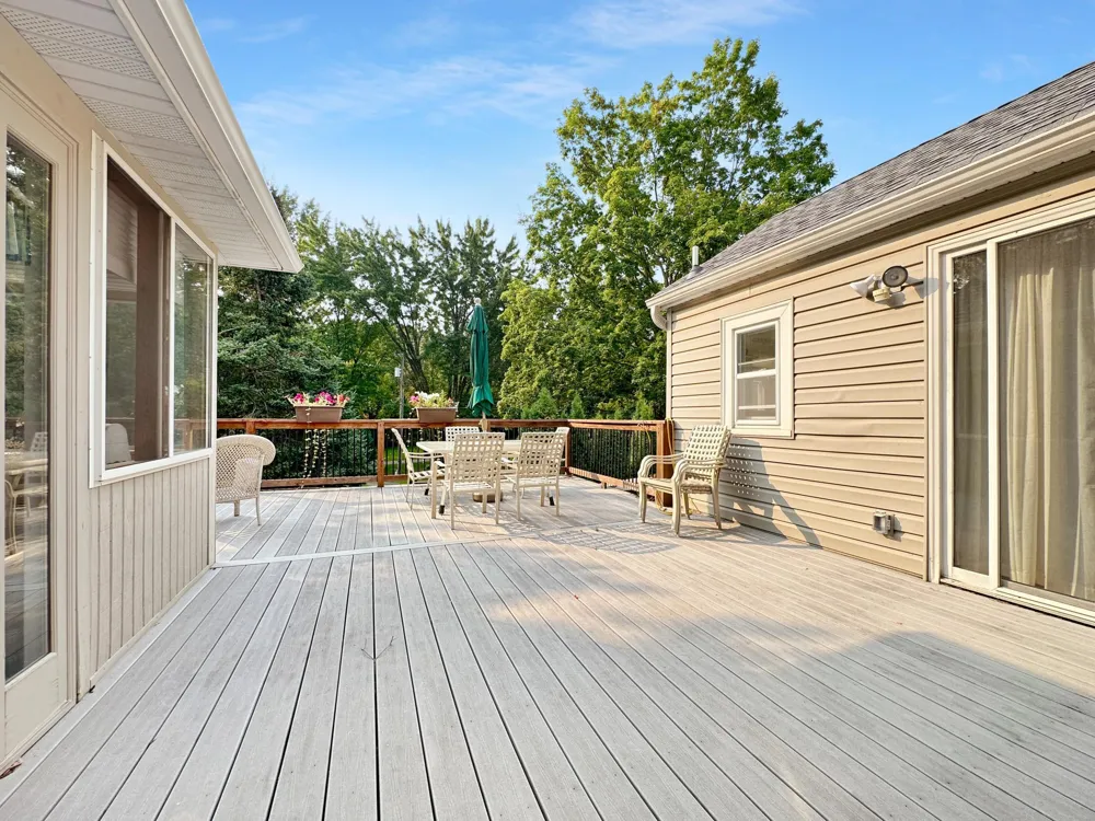 251 W Lake Street Excelsior, MN 55331