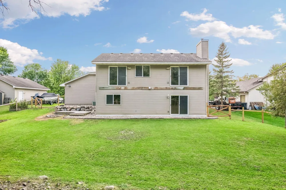 1063 Meadow Street Cologne, MN 55322