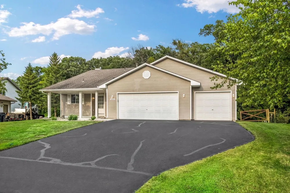 1063 Meadow Street Cologne, MN 55322