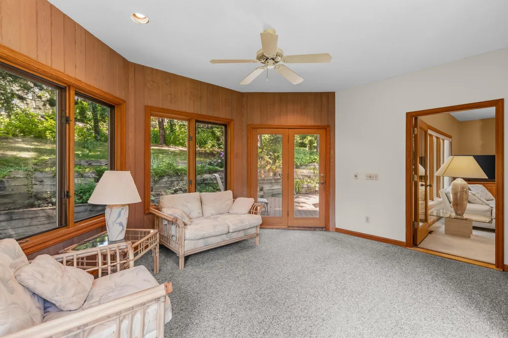 655 Evergreen Circle Shoreview, MN 55126