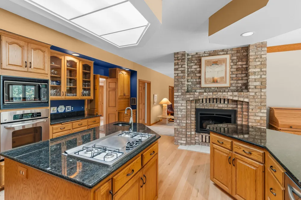 655 Evergreen Circle Shoreview, MN 55126
