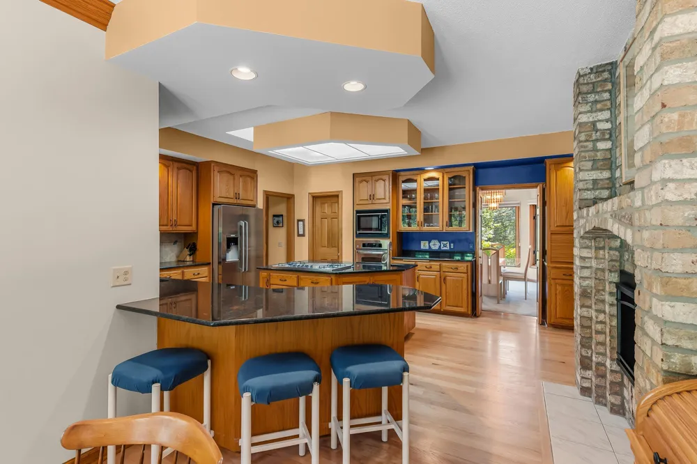 655 Evergreen Circle Shoreview, MN 55126
