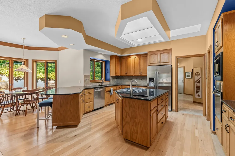 655 Evergreen Circle Shoreview, MN 55126