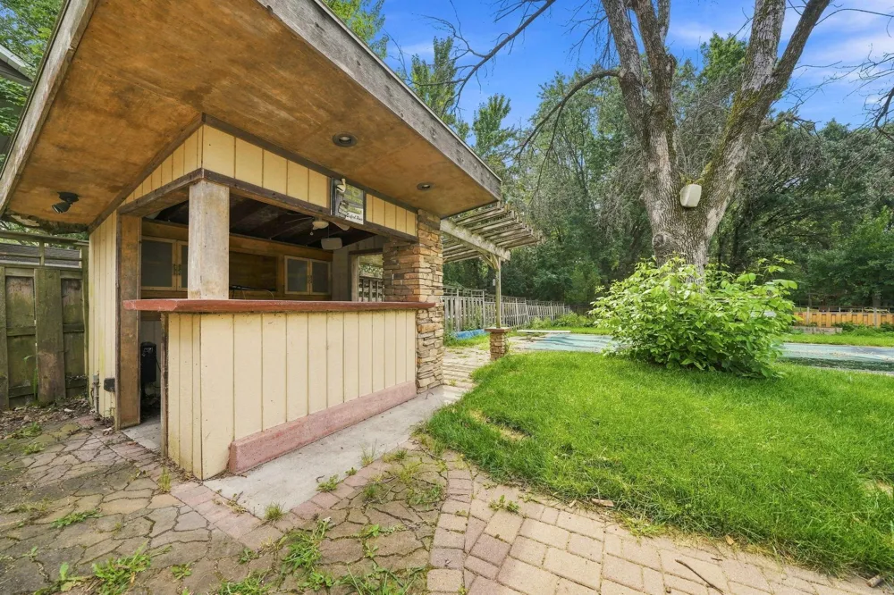 2527 Interlachen Drive Stillwater, MN 55082
