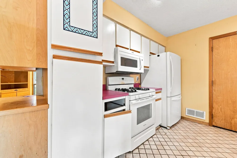 2527 Interlachen Drive Stillwater, MN 55082