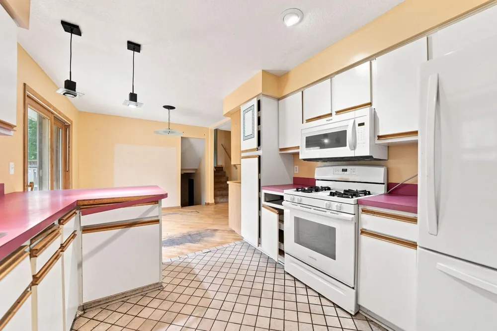 2527 Interlachen Drive Stillwater, MN 55082