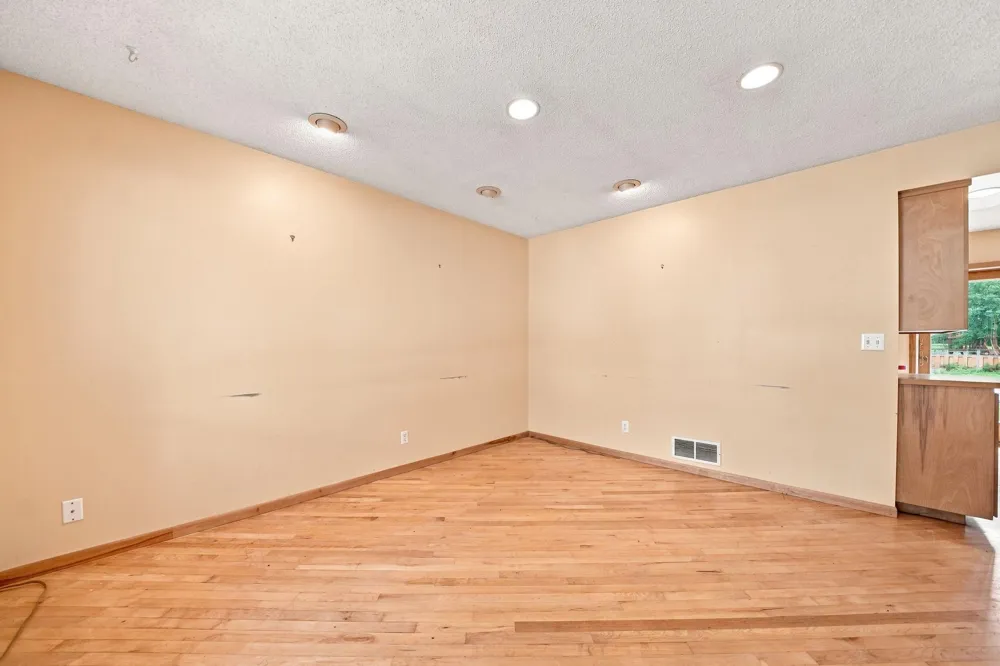 2527 Interlachen Drive Stillwater, MN 55082