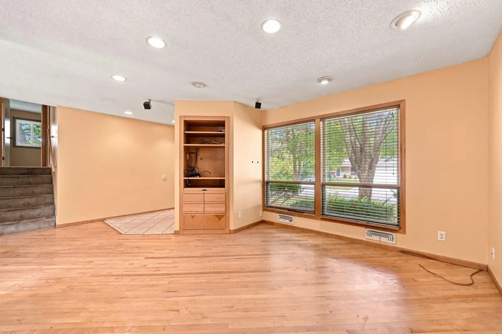 2527 Interlachen Drive Stillwater, MN 55082
