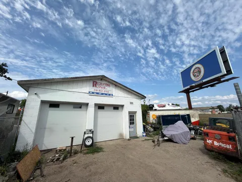 520 Main Street W