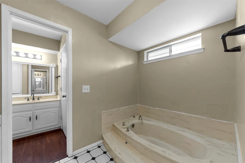 1116 Windsong Trail Richardson, TX 75081