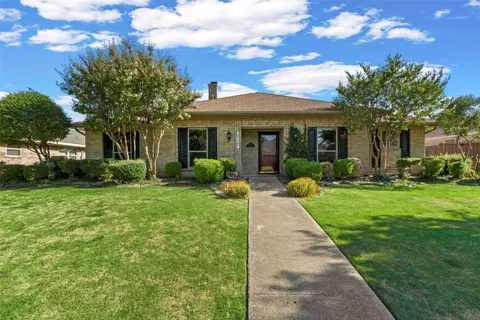 1116 Windsong Trail
