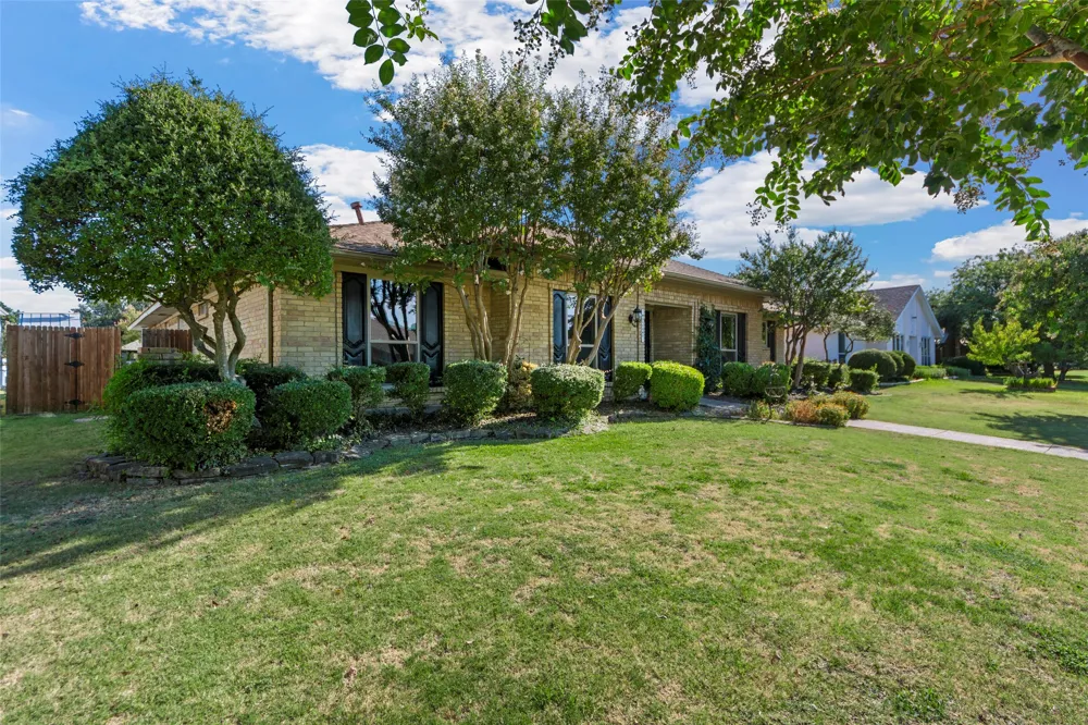 1116 Windsong Trail Richardson, TX 75081