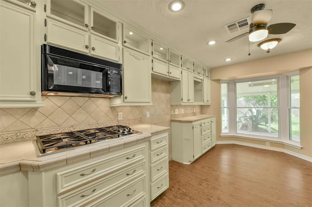513 S Crockett Street Deer Park, TX 77536