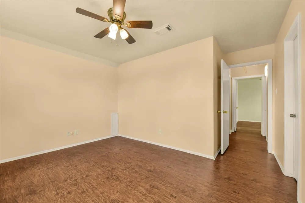 513 S Crockett Street Deer Park, TX 77536