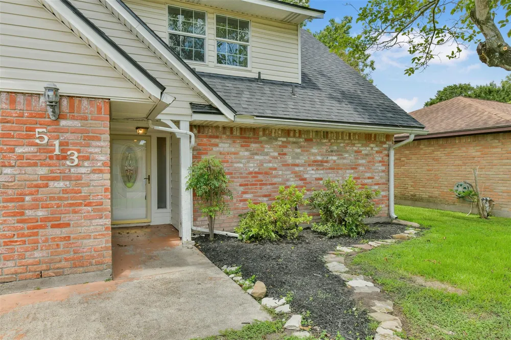 513 S Crockett Street Deer Park, TX 77536