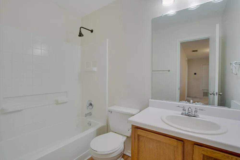 2005 Whistling Way Taylor, TX 76574