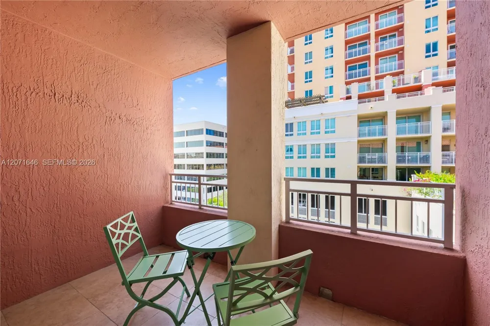 7355 SW 89 St #728N Miami, FL 33156