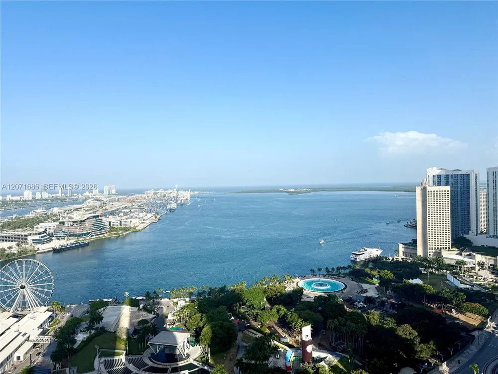 244 Biscayne Blvd #3903 Miami, FL 33132