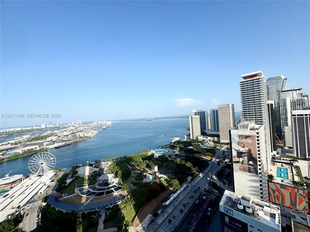 244 Biscayne Blvd #3903 Miami, FL 33132