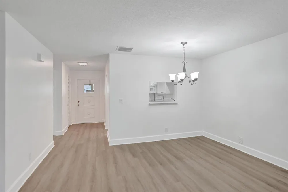 1050 NW 87TH AVENUE #B141 Plantation, FL 33322